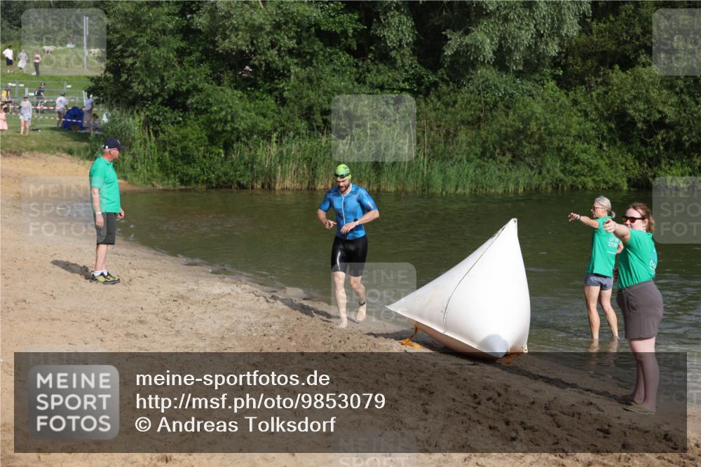 21.06.2026 - 29. Vierlanden-Triathlon Andreas Tolksdorf http://msf.ph/oto/9853079 21.06.2026 08:37:37 Schwimmen 36 meine-sportfotos.de