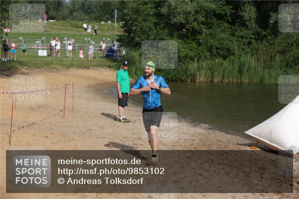 21.06.2026 - 29. Vierlanden-Triathlon Andreas Tolksdorf http://msf.ph/oto/9853102 21.06.2026 08:37:39 Schwimmen 36 meine-sportfotos.de