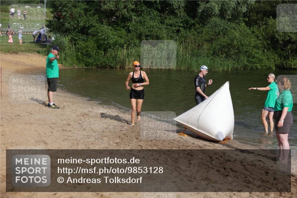 21.06.2026 - 29. Vierlanden-Triathlon Andreas Tolksdorf http://msf.ph/oto/9853128 21.06.2026 08:37:53 Schwimmen 13, 37 meine-sportfotos.de