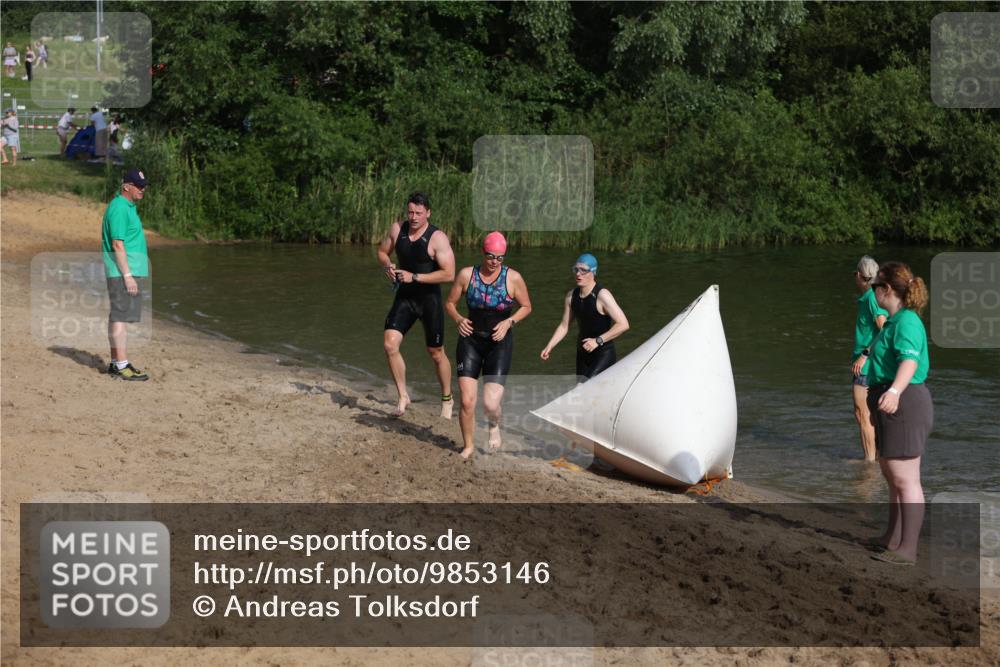 21.06.2026 - 29. Vierlanden-Triathlon Andreas Tolksdorf http://msf.ph/oto/9853146 21.06.2026 08:38:01 Schwimmen 13, 37 meine-sportfotos.de