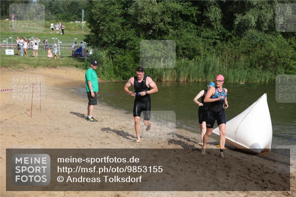 21.06.2026 - 29. Vierlanden-Triathlon Andreas Tolksdorf http://msf.ph/oto/9853155 21.06.2026 08:38:02 Schwimmen 13, 37 meine-sportfotos.de
