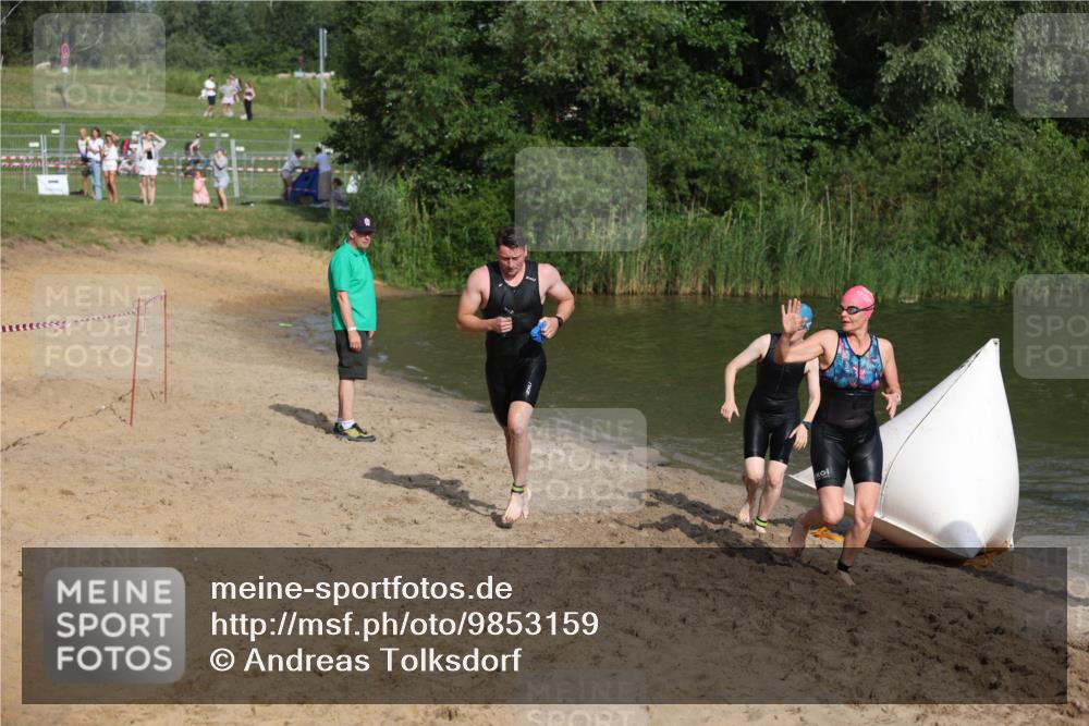 21.06.2026 - 29. Vierlanden-Triathlon Andreas Tolksdorf http://msf.ph/oto/9853159 21.06.2026 08:38:02 Schwimmen 13, 37 meine-sportfotos.de
