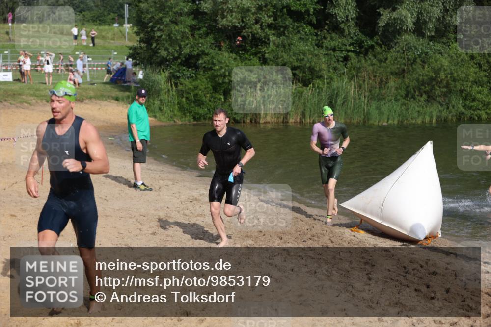 21.06.2026 - 29. Vierlanden-Triathlon Andreas Tolksdorf http://msf.ph/oto/9853179 21.06.2026 08:38:16 Schwimmen 12, 45, 57, 76, 77 meine-sportfotos.de