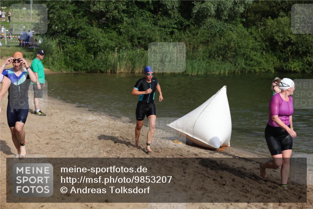 21.06.2026 - 29. Vierlanden-Triathlon Andreas Tolksdorf http://msf.ph/oto/9853207 21.06.2026 08:38:27 Schwimmen 12, 57 meine-sportfotos.de