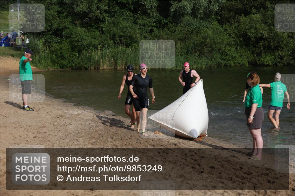 21.06.2026 - 29. Vierlanden-Triathlon Andreas Tolksdorf http://msf.ph/oto/9853249 21.06.2026 08:38:53 Schwimmen 60, 61, 82 meine-sportfotos.de