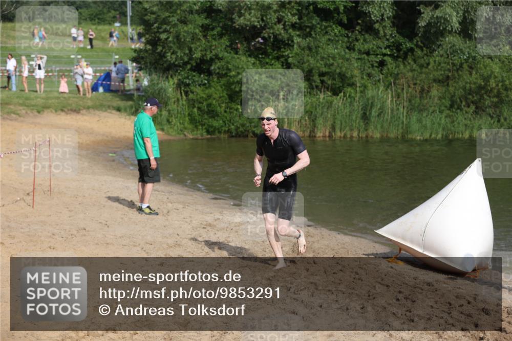 21.06.2026 - 29. Vierlanden-Triathlon Andreas Tolksdorf http://msf.ph/oto/9853291 21.06.2026 08:39:06 Schwimmen 10 meine-sportfotos.de