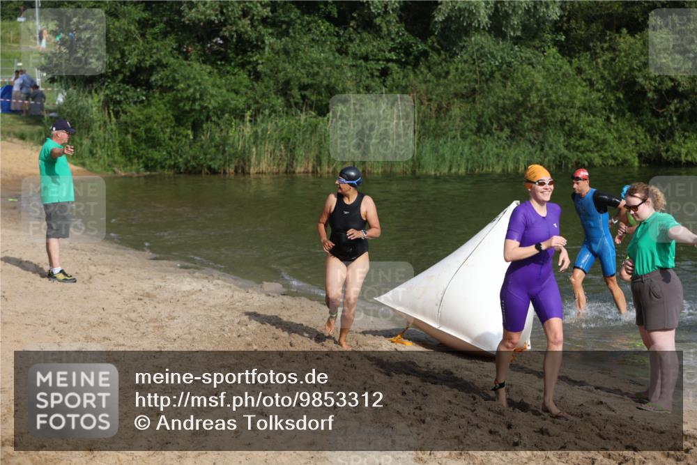 21.06.2026 - 29. Vierlanden-Triathlon Andreas Tolksdorf http://msf.ph/oto/9853312 21.06.2026 08:39:15 Schwimmen 32, 155, 166, 212 meine-sportfotos.de