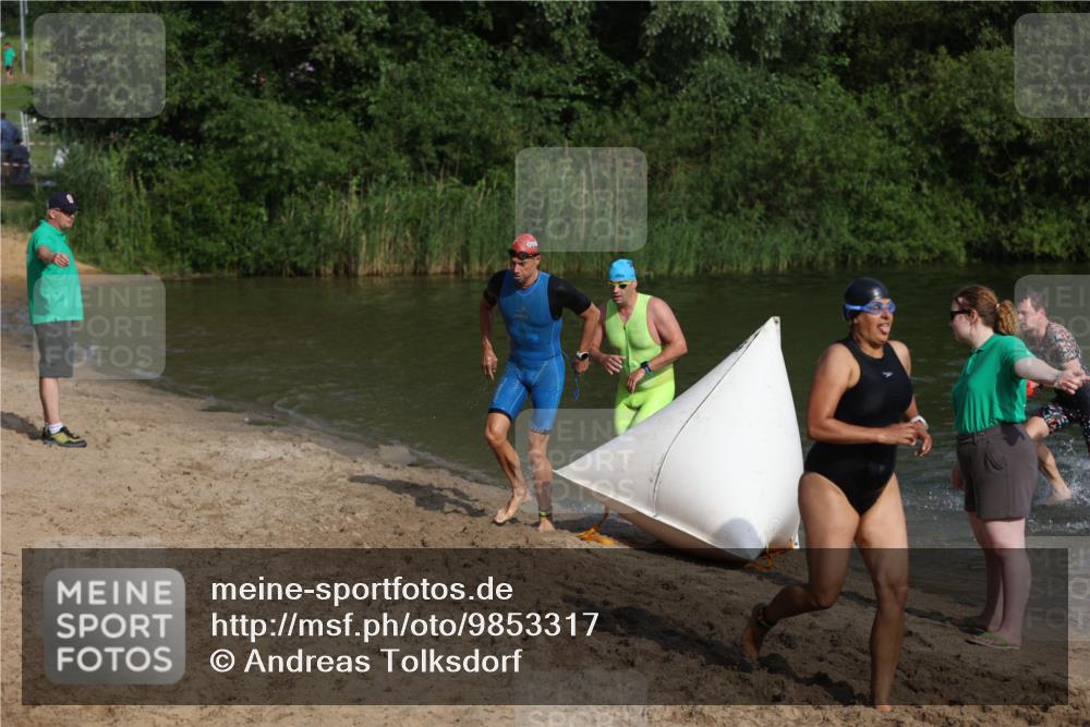 21.06.2026 - 29. Vierlanden-Triathlon Andreas Tolksdorf http://msf.ph/oto/9853317 21.06.2026 08:39:17 Schwimmen 32, 155, 166, 212 meine-sportfotos.de