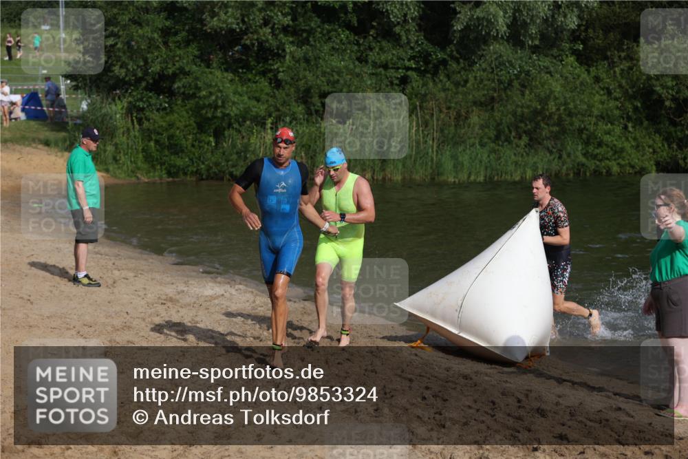21.06.2026 - 29. Vierlanden-Triathlon Andreas Tolksdorf http://msf.ph/oto/9853324 21.06.2026 08:39:19 Schwimmen 32, 155, 166, 212 meine-sportfotos.de