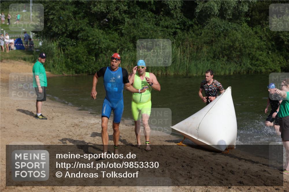 21.06.2026 - 29. Vierlanden-Triathlon Andreas Tolksdorf http://msf.ph/oto/9853330 21.06.2026 08:39:19 Schwimmen 32, 155, 166, 212 meine-sportfotos.de