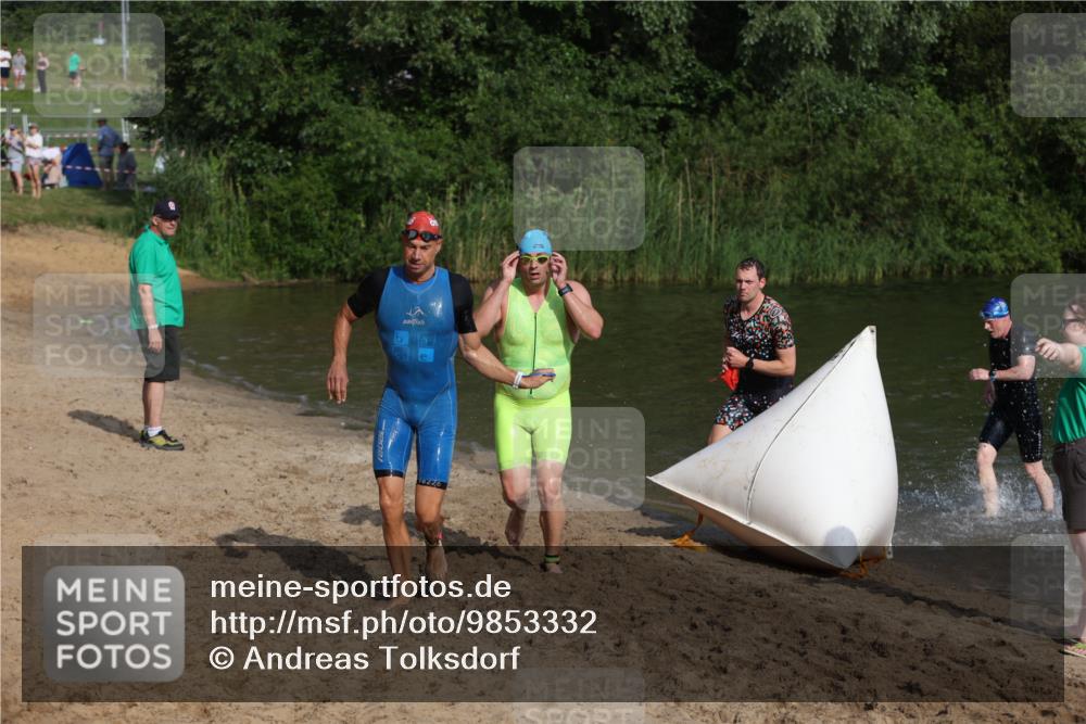 21.06.2026 - 29. Vierlanden-Triathlon Andreas Tolksdorf http://msf.ph/oto/9853332 21.06.2026 08:39:19 Schwimmen 32, 155, 166, 212 meine-sportfotos.de