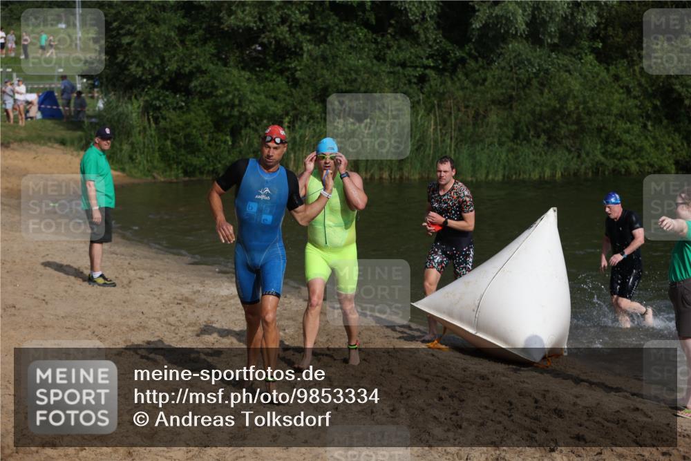 21.06.2026 - 29. Vierlanden-Triathlon Andreas Tolksdorf http://msf.ph/oto/9853334 21.06.2026 08:39:19 Schwimmen 32, 155, 166, 212 meine-sportfotos.de