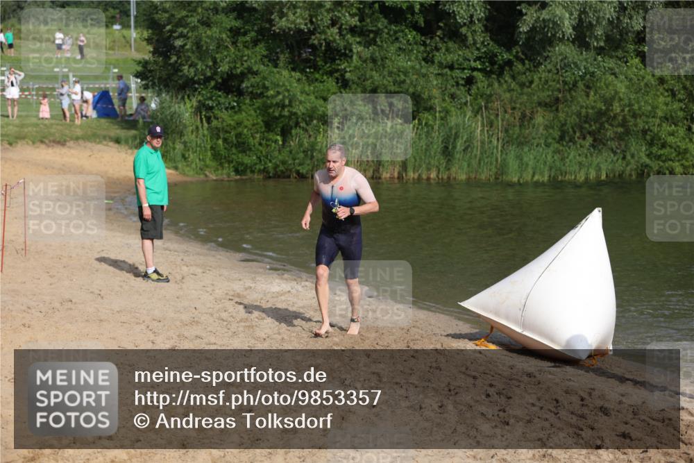 21.06.2026 - 29. Vierlanden-Triathlon Andreas Tolksdorf http://msf.ph/oto/9853357 21.06.2026 08:39:28 Schwimmen 3, 106, 155 meine-sportfotos.de