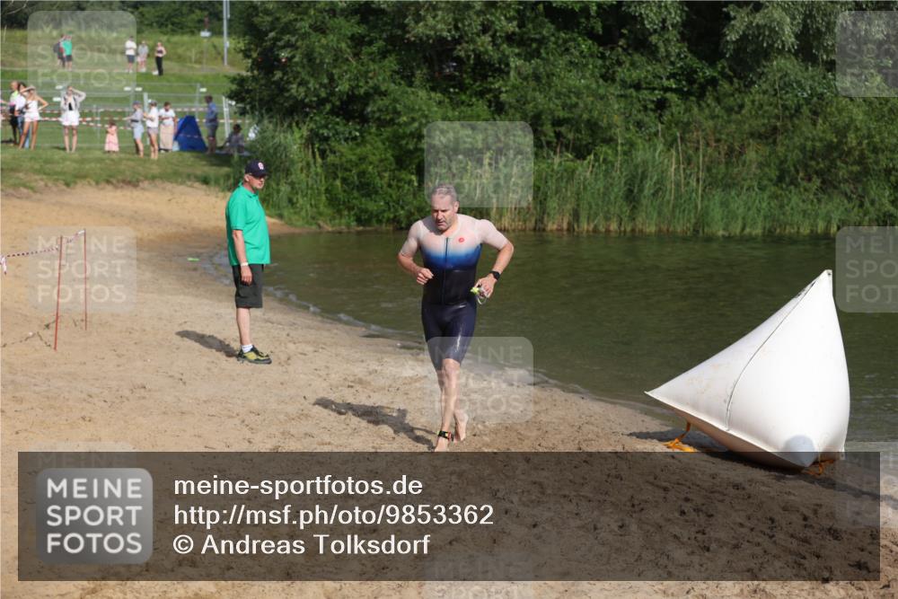 21.06.2026 - 29. Vierlanden-Triathlon Andreas Tolksdorf http://msf.ph/oto/9853362 21.06.2026 08:39:28 Schwimmen 3, 106, 155 meine-sportfotos.de