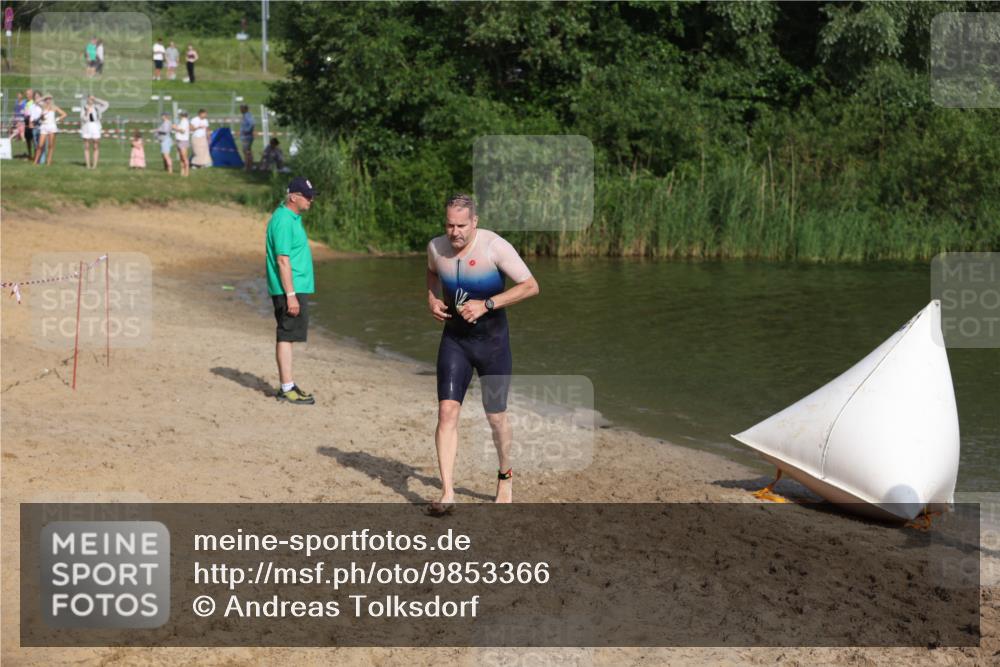21.06.2026 - 29. Vierlanden-Triathlon Andreas Tolksdorf http://msf.ph/oto/9853366 21.06.2026 08:39:29 Schwimmen 3, 106 meine-sportfotos.de