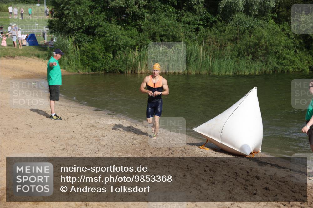 21.06.2026 - 29. Vierlanden-Triathlon Andreas Tolksdorf http://msf.ph/oto/9853368 21.06.2026 08:39:35 Schwimmen 3, 72, 106 meine-sportfotos.de