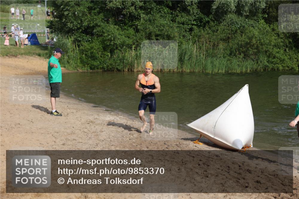 21.06.2026 - 29. Vierlanden-Triathlon Andreas Tolksdorf http://msf.ph/oto/9853370 21.06.2026 08:39:35 Schwimmen 3, 72, 106 meine-sportfotos.de