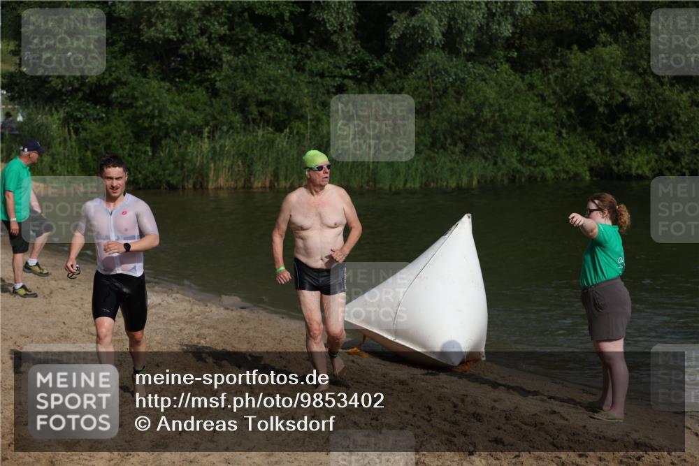 21.06.2026 - 29. Vierlanden-Triathlon Andreas Tolksdorf http://msf.ph/oto/9853402 21.06.2026 08:39:44 Schwimmen 72, 103 meine-sportfotos.de