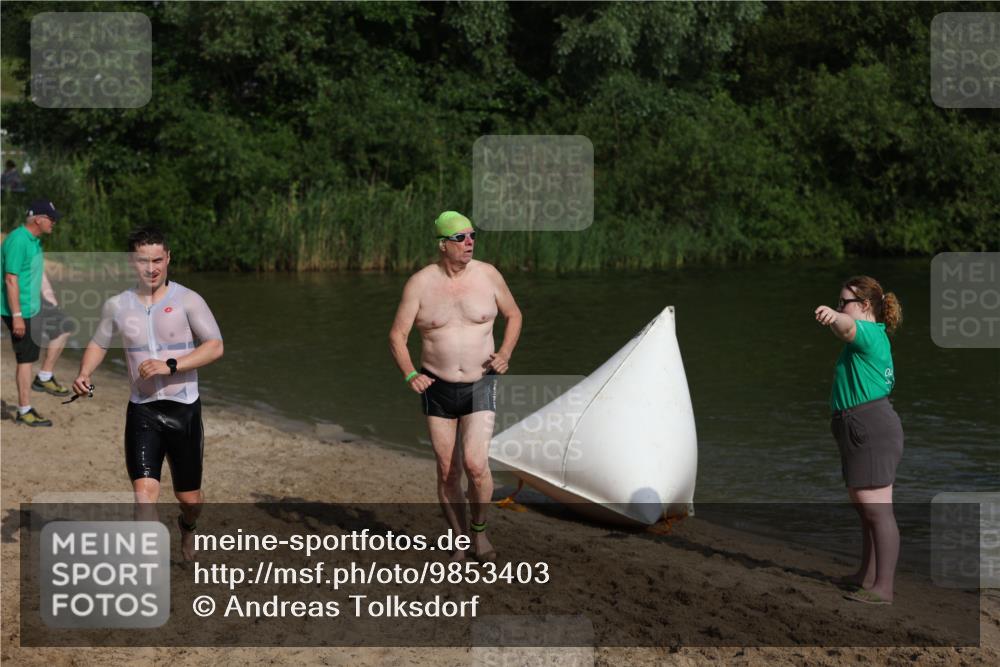 21.06.2026 - 29. Vierlanden-Triathlon Andreas Tolksdorf http://msf.ph/oto/9853403 21.06.2026 08:39:44 Schwimmen 72, 103 meine-sportfotos.de