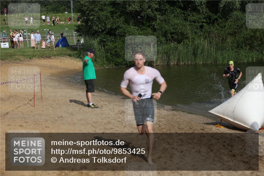 21.06.2026 - 29. Vierlanden-Triathlon Andreas Tolksdorf http://msf.ph/oto/9853425 21.06.2026 08:40:01 Schwimmen 7, 21, 55, 78, 109 meine-sportfotos.de