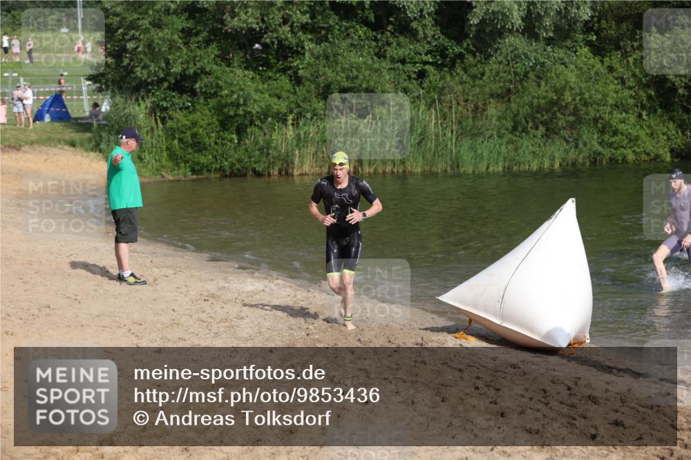 21.06.2026 - 29. Vierlanden-Triathlon Andreas Tolksdorf http://msf.ph/oto/9853436 21.06.2026 08:40:03 Schwimmen 7, 21, 55, 78, 109 meine-sportfotos.de