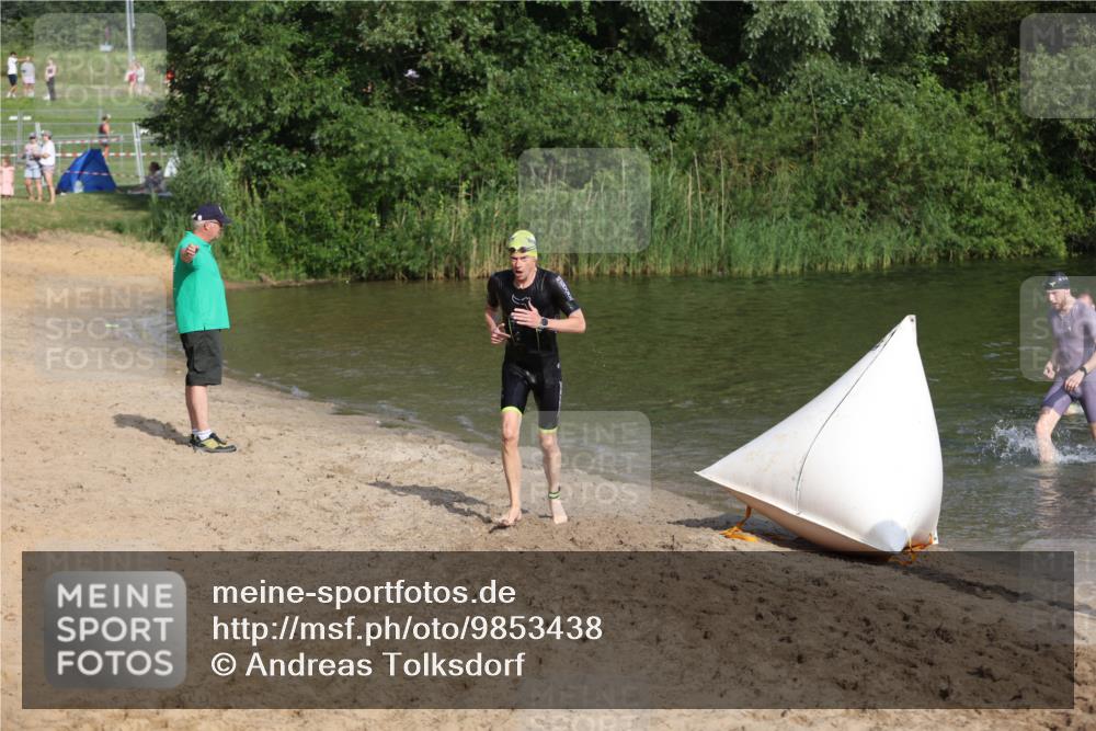 21.06.2026 - 29. Vierlanden-Triathlon Andreas Tolksdorf http://msf.ph/oto/9853438 21.06.2026 08:40:03 Schwimmen 7, 21, 55, 78, 109 meine-sportfotos.de