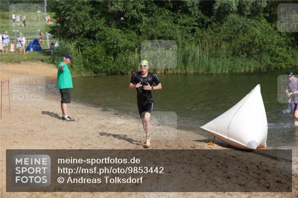 21.06.2026 - 29. Vierlanden-Triathlon Andreas Tolksdorf http://msf.ph/oto/9853442 21.06.2026 08:40:03 Schwimmen 7, 21, 55, 78, 109 meine-sportfotos.de