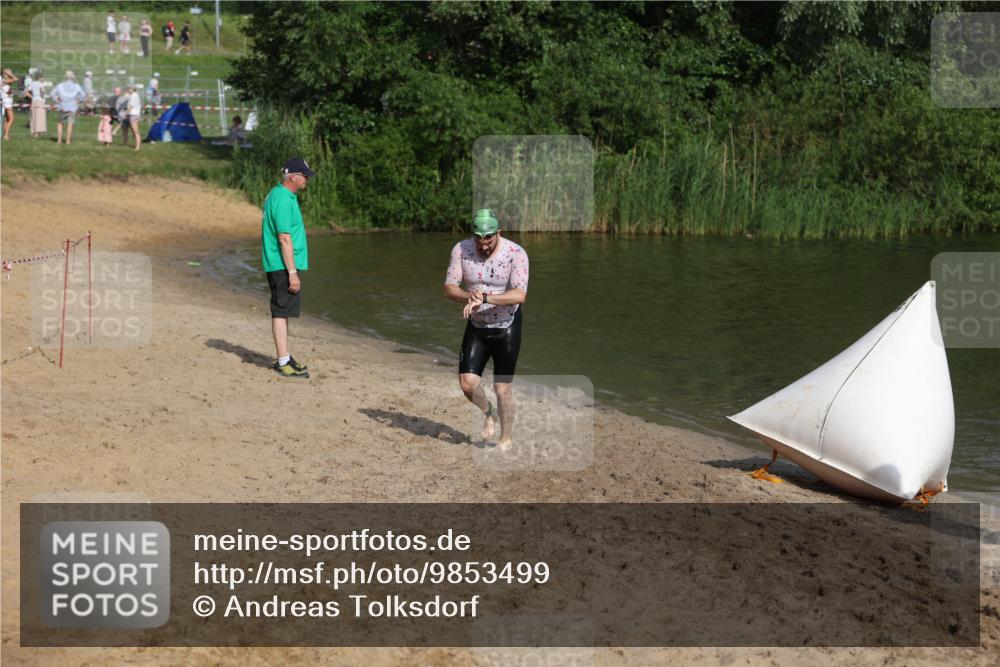 21.06.2026 - 29. Vierlanden-Triathlon Andreas Tolksdorf http://msf.ph/oto/9853499 21.06.2026 08:40:44 Schwimmen 18, 164 meine-sportfotos.de