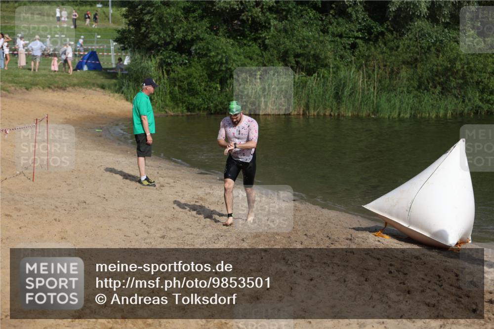 21.06.2026 - 29. Vierlanden-Triathlon Andreas Tolksdorf http://msf.ph/oto/9853501 21.06.2026 08:40:44 Schwimmen 18, 164 meine-sportfotos.de
