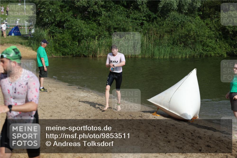 21.06.2026 - 29. Vierlanden-Triathlon Andreas Tolksdorf http://msf.ph/oto/9853511 21.06.2026 08:40:49 Schwimmen 18, 164 meine-sportfotos.de