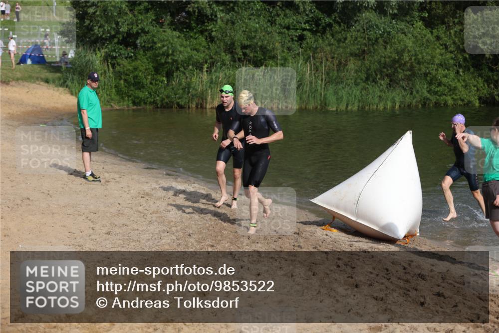 21.06.2026 - 29. Vierlanden-Triathlon Andreas Tolksdorf http://msf.ph/oto/9853522 21.06.2026 08:41:00 Schwimmen 99, 129, 132 meine-sportfotos.de
