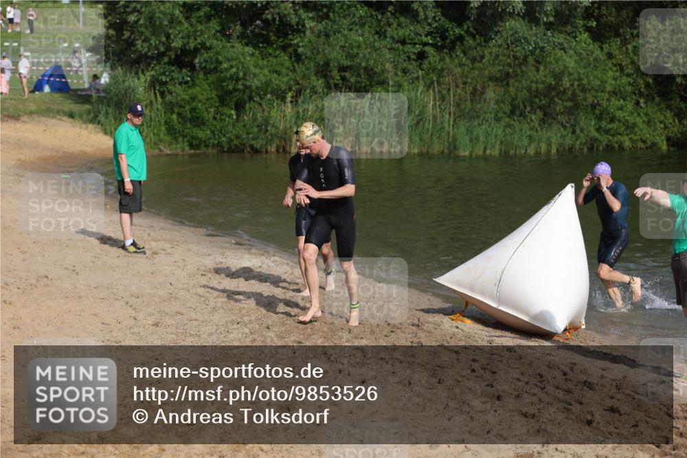 21.06.2026 - 29. Vierlanden-Triathlon Andreas Tolksdorf http://msf.ph/oto/9853526 21.06.2026 08:41:00 Schwimmen 99, 129, 132 meine-sportfotos.de