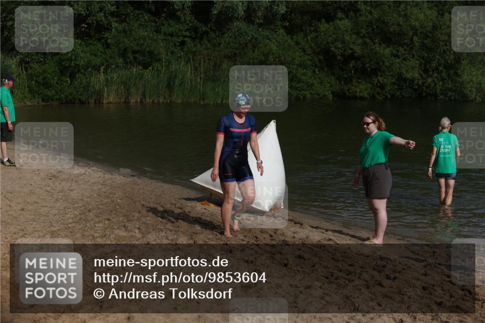 21.06.2026 - 29. Vierlanden-Triathlon Andreas Tolksdorf http://msf.ph/oto/9853604 21.06.2026 08:42:07 Schwimmen  meine-sportfotos.de