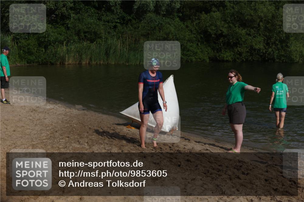 21.06.2026 - 29. Vierlanden-Triathlon Andreas Tolksdorf http://msf.ph/oto/9853605 21.06.2026 08:42:07 Schwimmen  meine-sportfotos.de