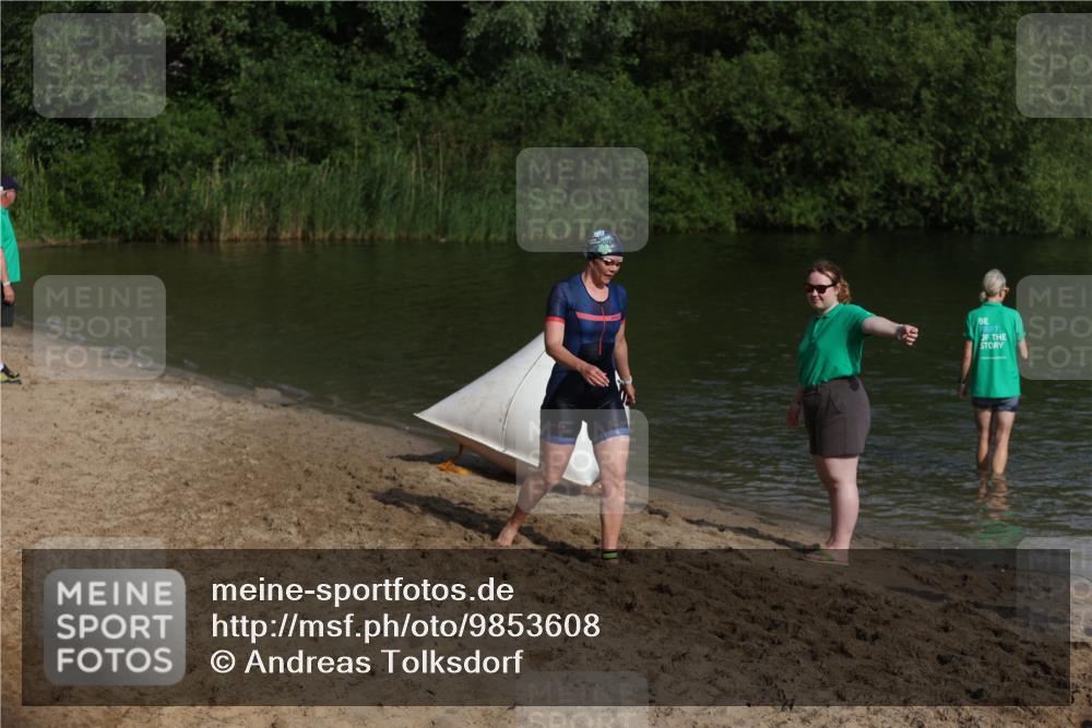 21.06.2026 - 29. Vierlanden-Triathlon Andreas Tolksdorf http://msf.ph/oto/9853608 21.06.2026 08:42:07 Schwimmen  meine-sportfotos.de