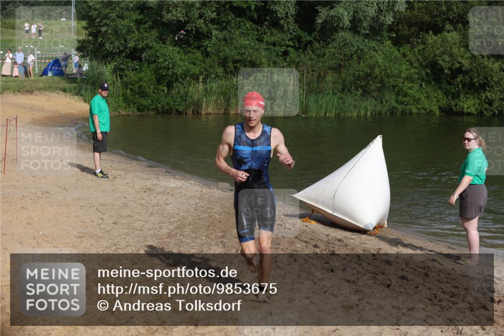 21.06.2026 - 29. Vierlanden-Triathlon Andreas Tolksdorf http://msf.ph/oto/9853675 21.06.2026 08:43:19 Schwimmen 56 meine-sportfotos.de