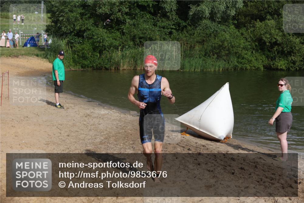 21.06.2026 - 29. Vierlanden-Triathlon Andreas Tolksdorf http://msf.ph/oto/9853676 21.06.2026 08:43:19 Schwimmen 56 meine-sportfotos.de