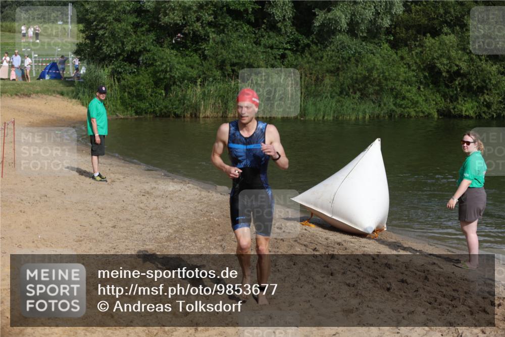 21.06.2026 - 29. Vierlanden-Triathlon Andreas Tolksdorf http://msf.ph/oto/9853677 21.06.2026 08:43:19 Schwimmen 56 meine-sportfotos.de