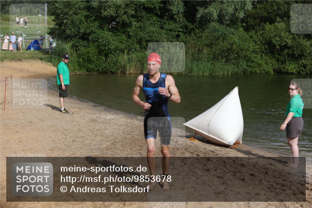 21.06.2026 - 29. Vierlanden-Triathlon Andreas Tolksdorf http://msf.ph/oto/9853678 21.06.2026 08:43:19 Schwimmen 56 meine-sportfotos.de