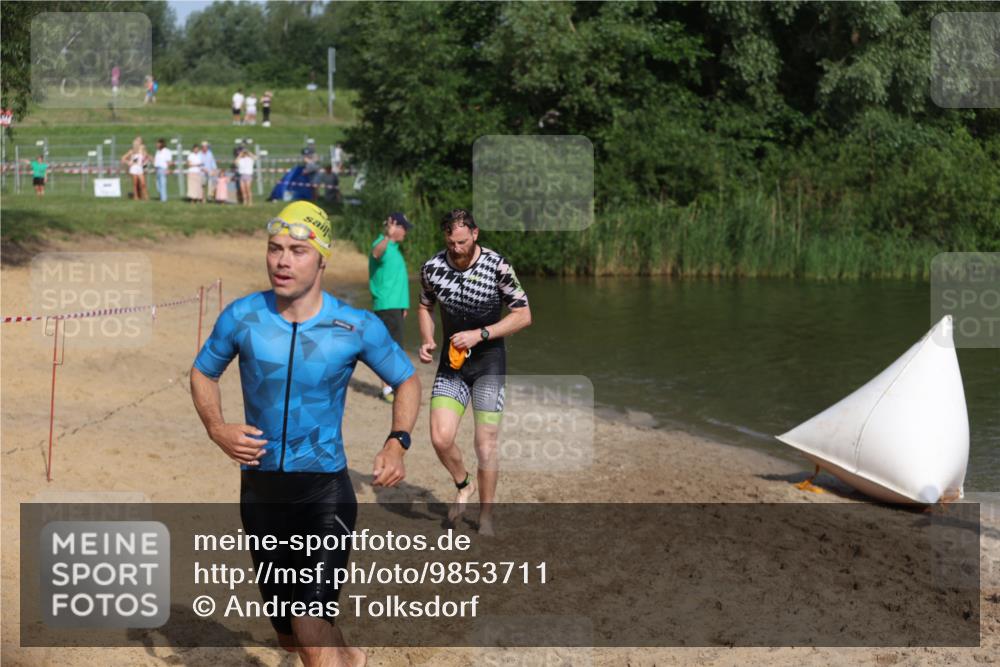21.06.2026 - 29. Vierlanden-Triathlon Andreas Tolksdorf http://msf.ph/oto/9853711 21.06.2026 08:43:43 Schwimmen 44, 88, 108, 154, 197, 1355 meine-sportfotos.de