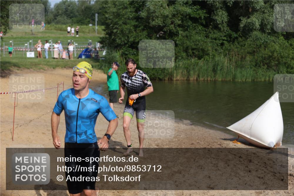 21.06.2026 - 29. Vierlanden-Triathlon Andreas Tolksdorf http://msf.ph/oto/9853712 21.06.2026 08:43:43 Schwimmen 44, 88, 108, 154, 197, 1355 meine-sportfotos.de