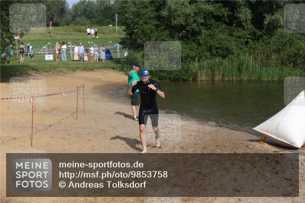 21.06.2026 - 29. Vierlanden-Triathlon Andreas Tolksdorf http://msf.ph/oto/9853758 21.06.2026 08:44:12 Schwimmen 4, 29, 34, 202 meine-sportfotos.de