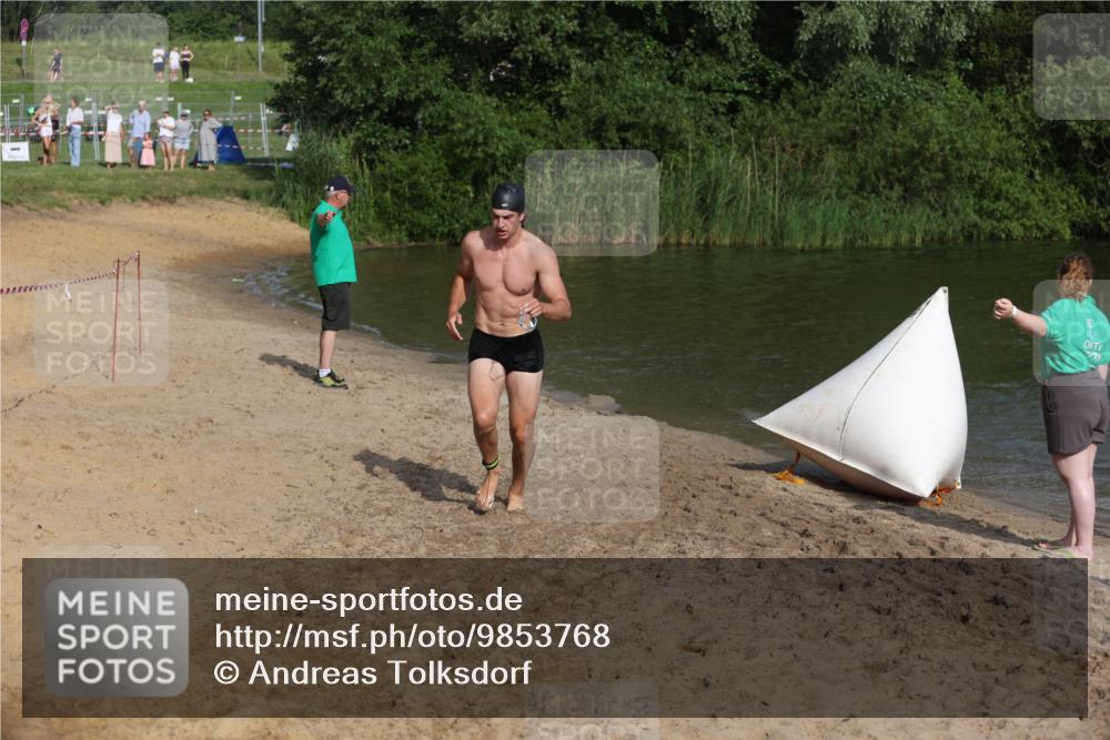 21.06.2026 - 29. Vierlanden-Triathlon Andreas Tolksdorf http://msf.ph/oto/9853768 21.06.2026 08:44:17 Schwimmen 34, 202 meine-sportfotos.de
