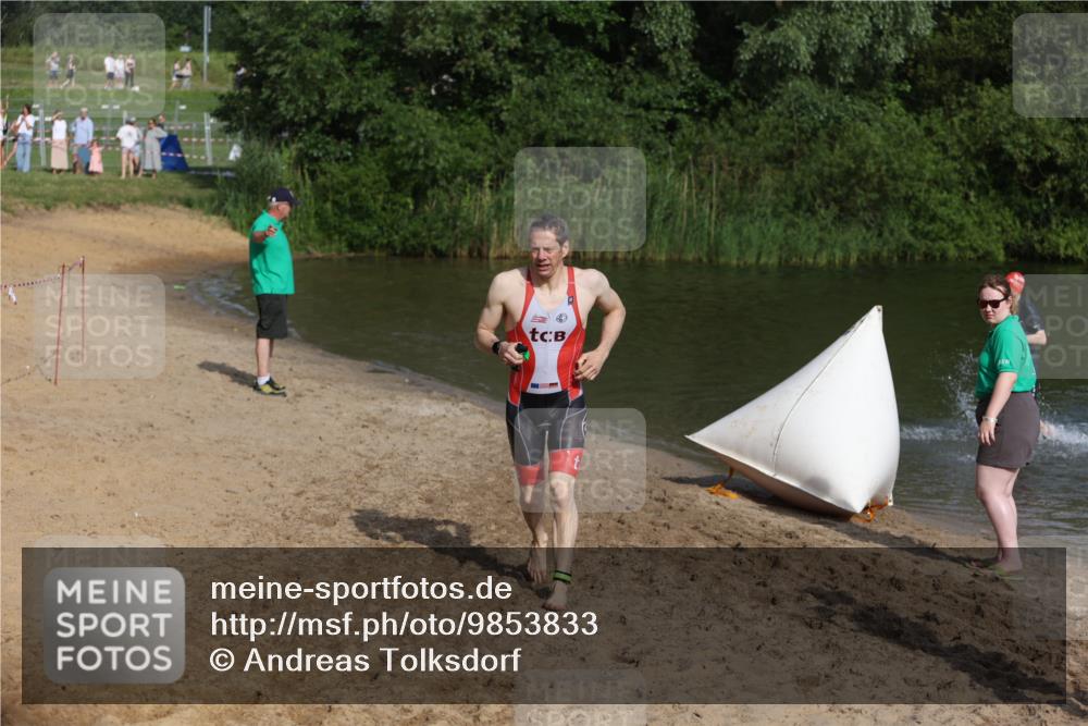 21.06.2026 - 29. Vierlanden-Triathlon Andreas Tolksdorf http://msf.ph/oto/9853833 21.06.2026 08:44:42 Schwimmen 39, 104, 160, 184 meine-sportfotos.de