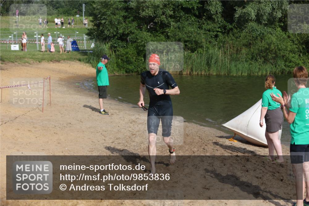 21.06.2026 - 29. Vierlanden-Triathlon Andreas Tolksdorf http://msf.ph/oto/9853836 21.06.2026 08:44:47 Schwimmen 104, 160, 184 meine-sportfotos.de