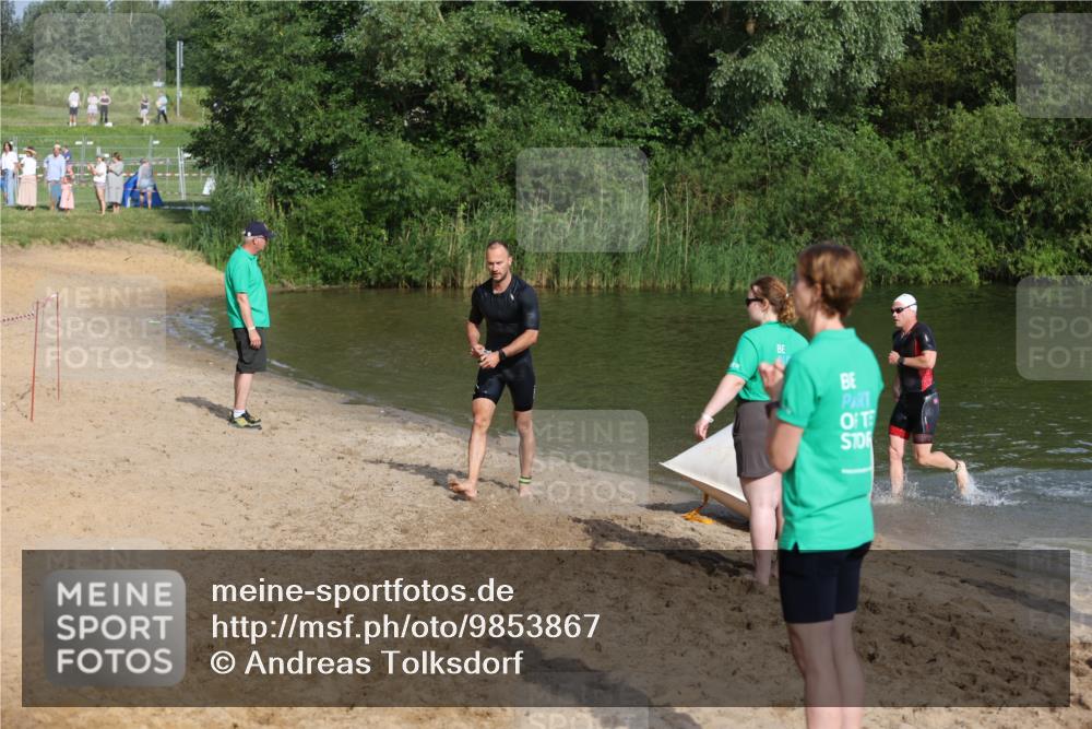 21.06.2026 - 29. Vierlanden-Triathlon Andreas Tolksdorf http://msf.ph/oto/9853867 21.06.2026 08:45:13 Schwimmen 69, 219 meine-sportfotos.de
