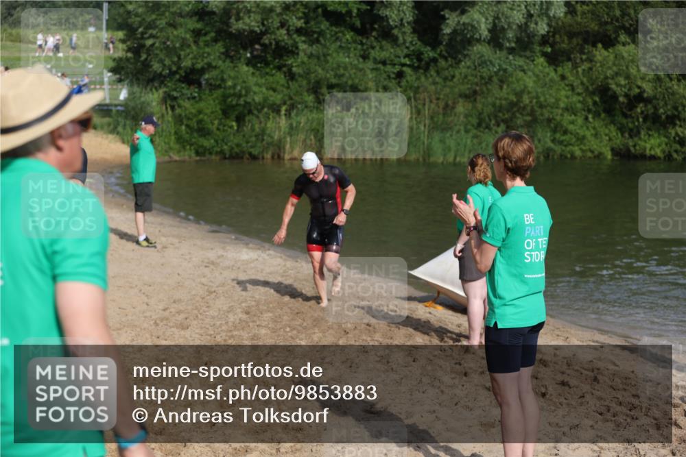 21.06.2026 - 29. Vierlanden-Triathlon Andreas Tolksdorf http://msf.ph/oto/9853883 21.06.2026 08:45:16 Schwimmen 69, 169, 174, 219 meine-sportfotos.de