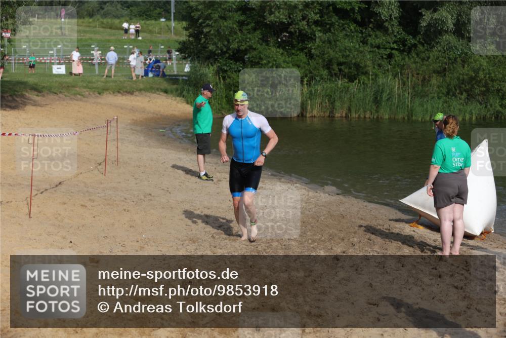 21.06.2026 - 29. Vierlanden-Triathlon Andreas Tolksdorf http://msf.ph/oto/9853918 21.06.2026 08:45:43 Schwimmen 89, 141, 147, 165 meine-sportfotos.de
