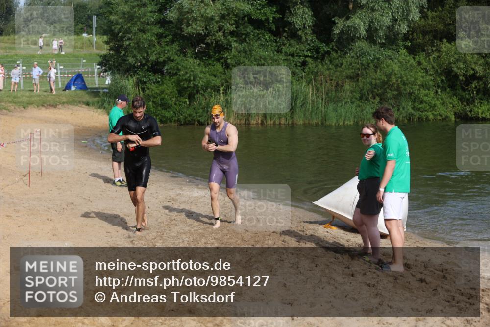 21.06.2026 - 29. Vierlanden-Triathlon Andreas Tolksdorf http://msf.ph/oto/9854127 21.06.2026 08:46:26 Schwimmen 35, 96 meine-sportfotos.de