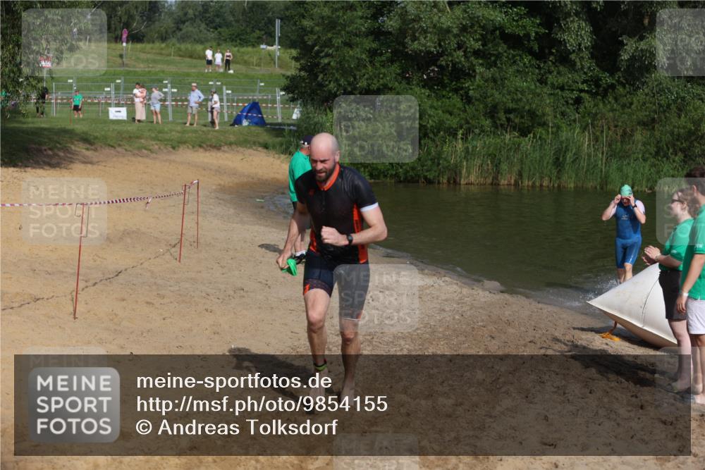 21.06.2026 - 29. Vierlanden-Triathlon Andreas Tolksdorf http://msf.ph/oto/9854155 21.06.2026 08:46:40 Schwimmen 159, 220 meine-sportfotos.de